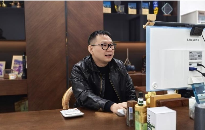 唐新宝：一寸木方伴前行